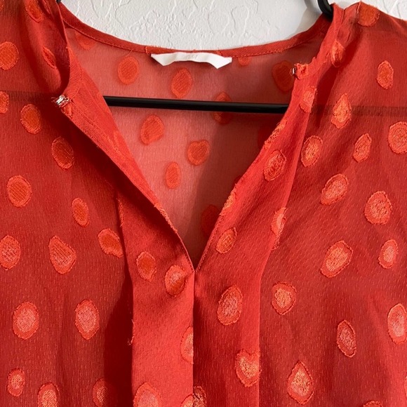 H&M woman’s medium red long sleeve blouse with tie cinched waist & polka dots - Picture 5 of 8